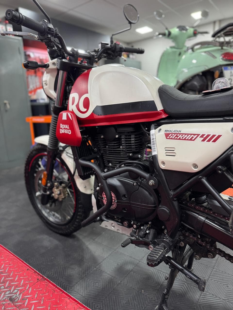 Royal Enfield Himalayan en FIN Motos Rosario